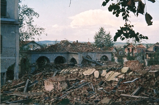 Црква у рушевинама